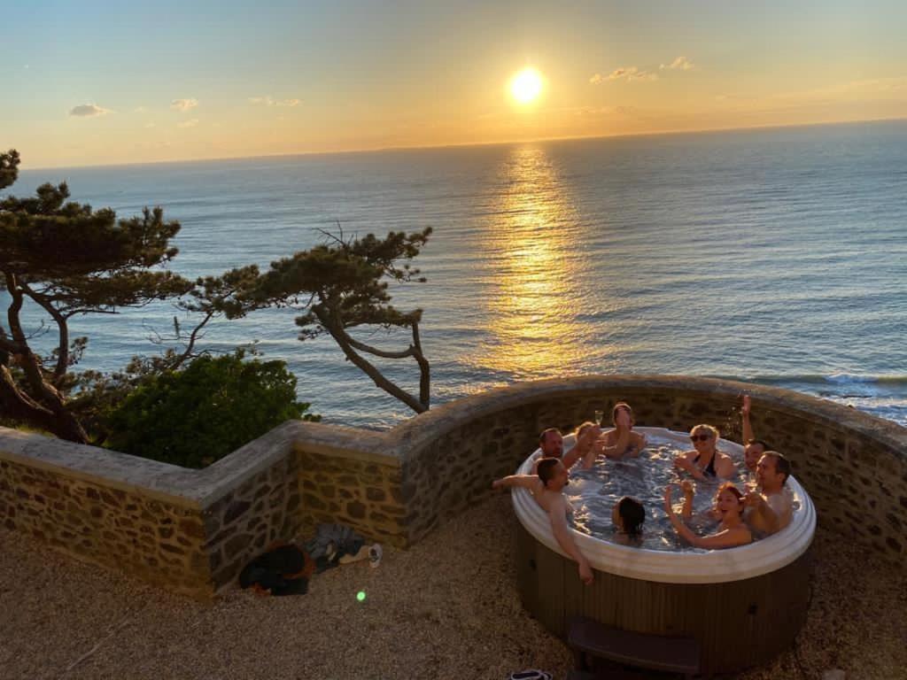 Les Roches Grises, Luxueuse Villa Face Mer, 4Etoiles, Spa Et Jardin Panoramique, Societe La Clef Decamp Granville Exterior foto